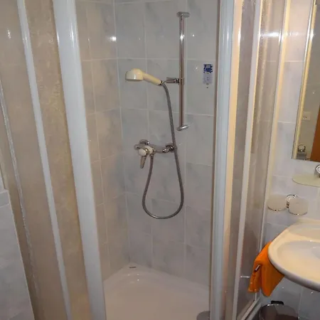 Domblick Appartement-fewo 4-bettwohnung Nr- 2 By Interhome * Saas-Fee